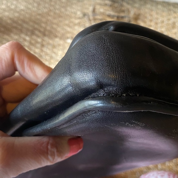 Vintage Brahmin Black Leather Crossbody Bag - Picture 13 of 15